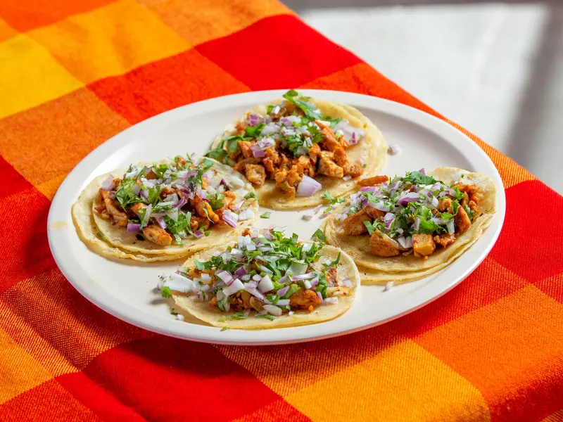 Santa Ana restaurants — foodservice delivery